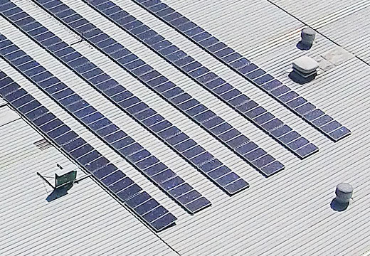 Solar panels 2 520x360pixels